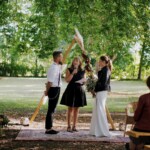 Office dans le jardin du Château des Granges.