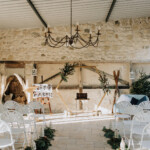 Le lieu de la cérémonie avant que les invités arrivent.